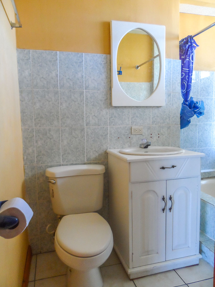 apartment-1-bathroom-2-quetzaltenango