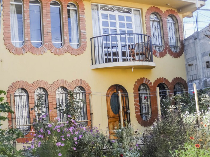 Vista frontal de la Casa, Quetzaltenango.