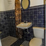 rent-house-quetzaltenango-bathroom