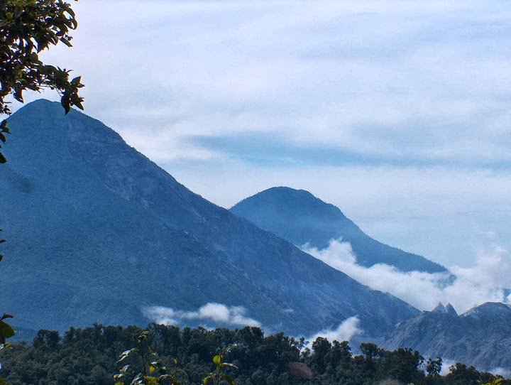 Volcan-Santa-Maria y-Santiaguito