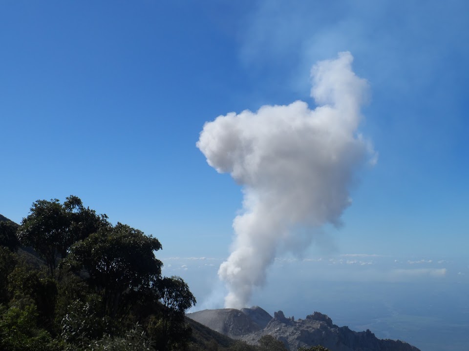 domes-santiaguito-volcano-hike-guatemala
