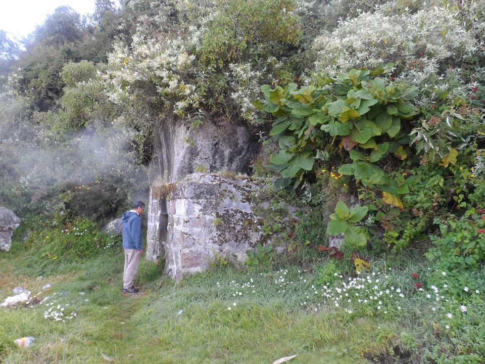 hot-steam-baths-cerro-quemado-hike